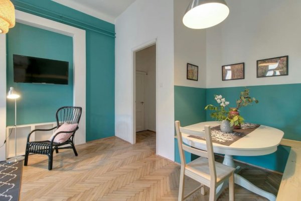 04aa05cf-d257-45ee-ae68-6d07f78f25f4