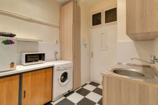 0d81c184-d5dc-443e-b353-1dfb206110ec