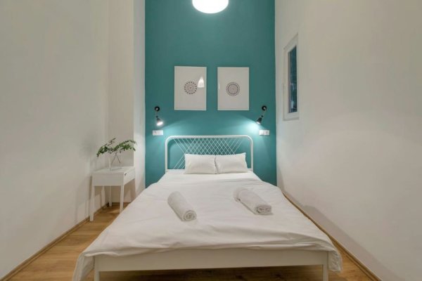 6b8c1aa0-13bf-46ec-a89c-5798ee2a0fa3