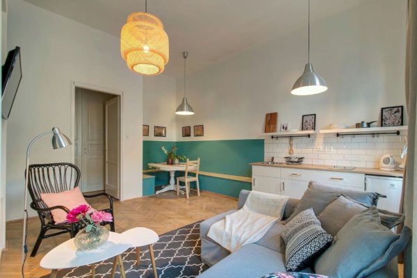 70aec6dc-b4ef-4682-a161-5eb4885f3ce2