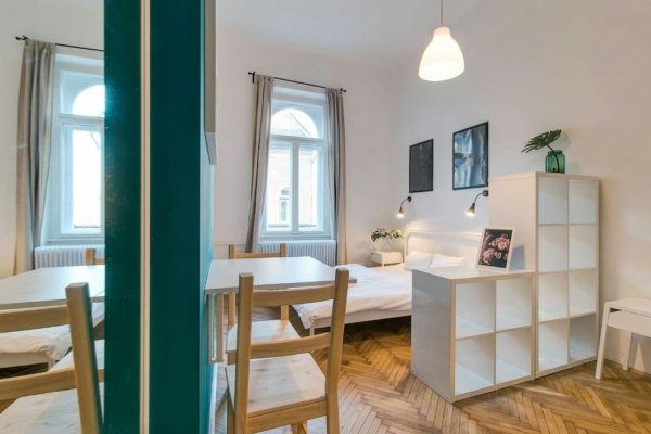 9a9724a4-433e-49b7-90d8-788714a59252